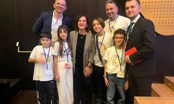 Öğrenciler İspanya'dan ödülle döndü