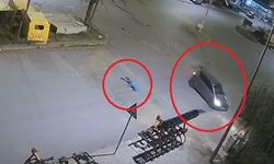 Otomobil ile motosiklet çarpıştı; 14 yaşındaki sürücü öldü, kaza kamerada