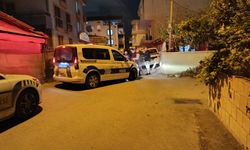 Otomobildeki arkadaşını ağır yaralayan şüpheli, eski eşini de bıçaklamış; 11 gözaltı