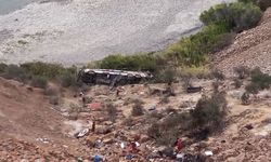 Peru'da otobüs kazası: 37 ölü