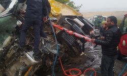 Şanlıurfa'da kamyonlar çarpıştı: 1 ölü, 1 yaralı