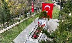 Şehit öğretmen Necmettin Yılmaz, mezarı başında anıldı