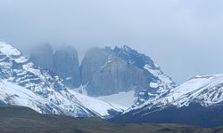 Şili'de doğa yürüyüşü yapan 5 turist fırtına nedeniyle hayatını kaybetti