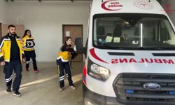 Telefonda adım adım Heimlich manevrasını anlattı; hayat kurtardı