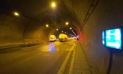 Tünelde alev alan su tankeri itfaiye ekiplerince söndürüldü