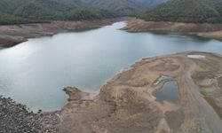 Yalova'nın 20 günlük suyu kaldı; kenti besleyen baraj dronla görüntülendi