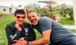 Zihinsel ve bedensel engelli oğluna 8 yıldır hem anne hem baba