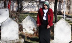 63 yıl önce şehit olan babası için 7 isimsiz mezarda DNA testi talebinde bulundu