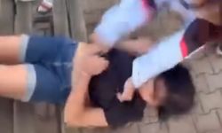 Akranları, kız öğrenciyi tekme- yumruk dövüp saçından sürükledi; o anlar kamerada