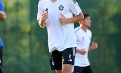 Altay Osman'ı bırakmıyor