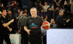 Bakan Bak: 2025'te 7 bin 474 madalya kazanan milli sporcularımızla gurur duyuyoruz