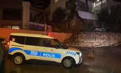 Bodrum'da sağanak; 1 evin istinat duvarı çöktü, yollar göle döndü