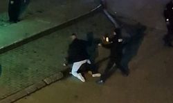 Bolu’da iki grup arasındaki kavga kamerada; bekçilerden biber gazlı müdahale