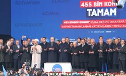 Cumhurbaşkanı Erdoğan: Sözlerimizi tutmanın bahtiyarlığıyla aziz milletimizin karşısındayız