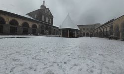 Diyarbakır'da eğitime kar engeli