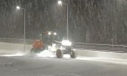 Doğu'da 2 bin 326 yerleşim biriminin yolu kapandı