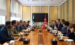 Enerji ve Tabii Kaynaklar Bakanı Alparslan Bayraktar, Pakistan'da