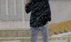 Erzurum'da soğuk hava ve kar yağışı etkili oluyor