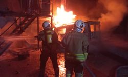 Hatay'da inşaat şantiyesinde yatakhane yangını