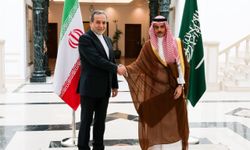 İran ve Suudi Arabistan dışişleri bakanları bölgesel konuları görüştü