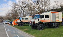 İstanbul - Bakırköy açıklarında iki tankerden acil durum çağrısı yapıldı; ekipler sevk edildi -4 / Ek görüntü