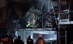 İstanbul - Başakşehir'de 2 katlı iş yerinde yangın -2 / Ek görüntü