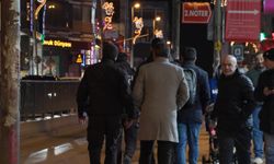 İstanbul - Kadıköy'de yılbaşı kutlamaları öncesi yoğunluk