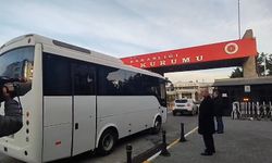 İstanbul- Mehmet Akif Ersoy, sağlık kontrolü için Adli Tıp Kurumu'na getirildi