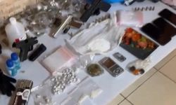 İstanbul - Sarıyer'de rezidanstaki daireye operasyon: Uyuşturucu ve silah çıktı; 2 şüpheli tutuklandı