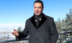 Kar kalınlığı 2 metreyi geçen Palandöken'de kayak keyfi