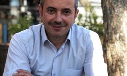 Karabük'te otomobil, refüjdeki ağaca çarpıp ters döndü: 1 ölü