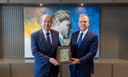 KKTC'nin 5'inci Cumhurbaşkanı Tatar'dan MBB Başkanı Seçer'e ziyaret