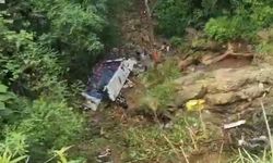 Kolombiya’da otobüs uçuruma yuvarlandı: 17 ölü, 20 yaralı