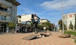 Mahalle aralarında yetişen bisiklet şampiyonlarından Gençlik ve Spor İl Müdürü'ne ziyaret