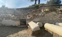 Metropolis'te 2 bin 200 yıllık tanrıça başı bulundu