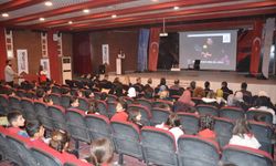 Milli Tenisçi İpek Soylu, Şırnak’ta öğrencilerle buluştu