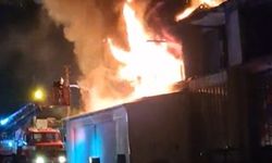 Nalbur dükkanında çıkan yangın söndürüldü