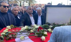 Şehzadeler Belediye Başkanı Gülşah Durbay için belediye önünde tören / Ek fotoğraflar