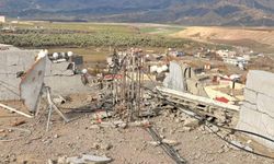 Şırnak'ta kar yağışı sırasında apartmana yıldırım düştü / Ek fotoğraflar