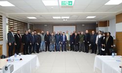 AK PARTİ İLÇE BAŞKANLIĞINDAN 10 OCAK ÇALIŞAN GAZETECİLERE KAHVALTI POĞRAMI