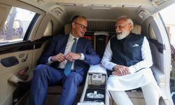 Almanya Başbakanı Merz, Hindistan Başbakanı Modi ile uçurtma festivaline katıldı