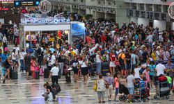 Aralıkta Antalya Havalimanı'nda 1 milyon 75 bin 275 yolcuya hizmet verildi