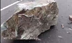 Artvin-Şavşat kara yolunda heyelan