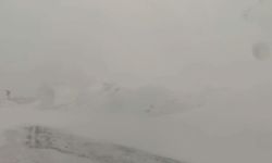 Bayburt- Erzurum kara yoluna çığ düştü