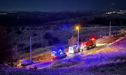 Bursa'da ahşap ev yangın; 2 kişi dumandan etkilendi