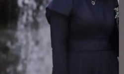 Çatıdan üzerine kar kütlesi düşen Ayşe, hayatını kaybetti (2)