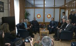 CHP'li Günaydın: Gazetecilerin bağımsız çalışmalarına yönelik zemin hazırlamak gerekiyor