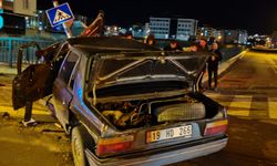 Çorum'da iki otomobil çarpıştı; 4 yaralı