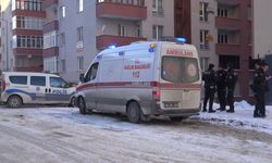 Evden 'bebek ağlama sesi' geldi, herkes seferber oldu