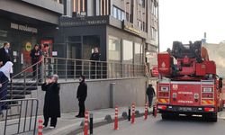 İstanbul - Bayrampaşa Kaymakamlığı'nın bulunduğu bina yangın nedeniyle tahliye edildi